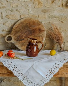 Gabrielle, the earthenware pitcher No. 143