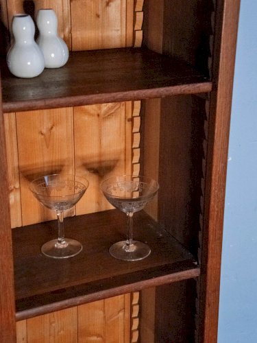 Gaëlle, la grande étagère en bois foncé N°286