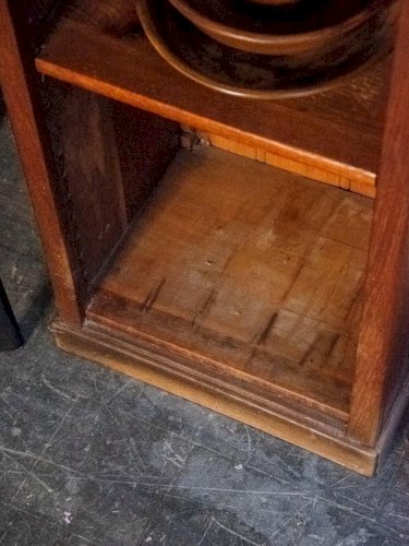 Gaëlle, la grande étagère en bois foncé N°286