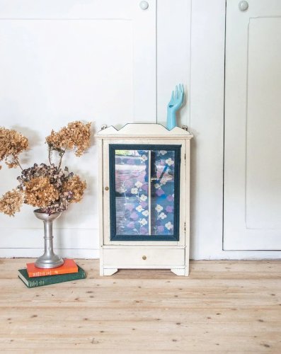 Gaëlle, l'armoire à pharmacie N°126