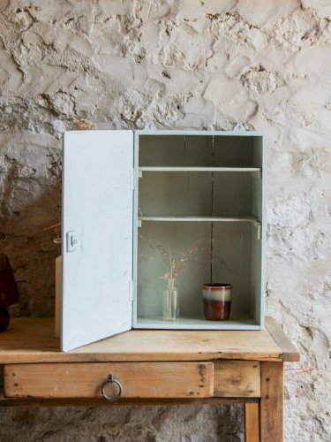 Gaëlle, l'armoire à pharmacie N°127
