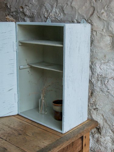 Gaëlle, l'armoire à pharmacie N°127