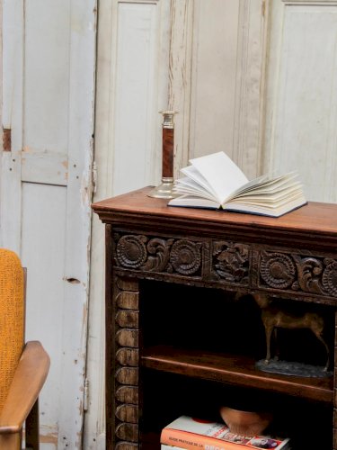 Gaëlle, l'étagère brutaliste indo-chinoise N°249