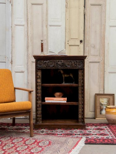 Gaëlle, l'étagère brutaliste indo-chinoise N°249