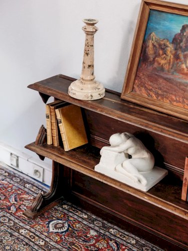 Gaëlle, l'étagère en bois foncé N°278