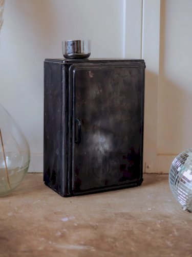 Gaëlle, l'étagère murale en métal N°704