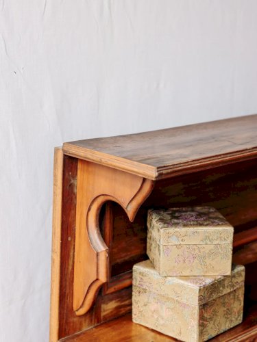 Gaëlle, l'étagère Saint Hubert en bois N°699