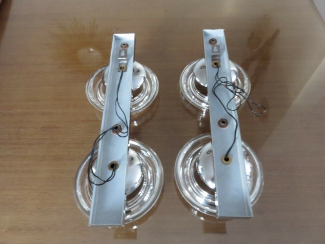 GAETANO SCIOLARI PAIRE DAPPLIQUES DOUBLES EN METAL CHROME ET VERRE ANNEES 60 70
