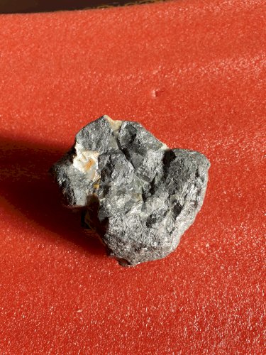 Galène brute et quartz Hautes Alpes 700 grammes 7,5 cm environ