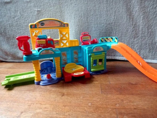 Garage tut tut bolide sos reparation en bon etat