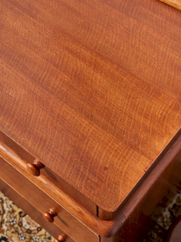 Garance, la commode anglaise en bois clair N°255