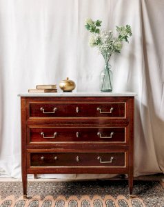 Garance, the wooden and marble dresser No. 152