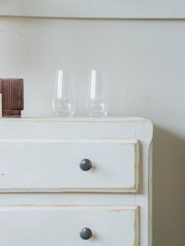 Garance, la commode en bois patinée N°179