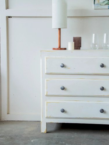 Garance, la commode en bois patinée N°179