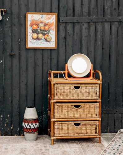 Garance, la petite commode en rotin N°133