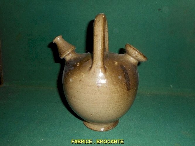 GARGOULETTE ANCIENNE EN TERRE VERNISSEE