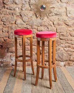 Gaston, la paire de tabourets de bar en bois N°120