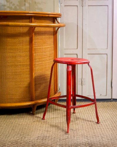 Gaston, le tabouret d'atelier rouge N°121