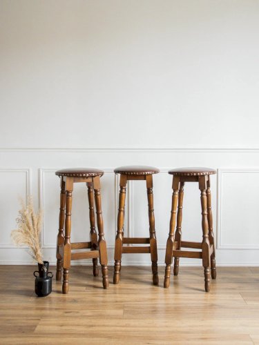 Gaston, le tabouret de bar N°106