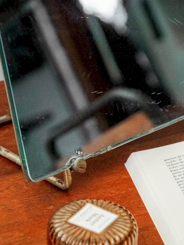 Georges, l'ancien miroir de chausseur en métal N°877