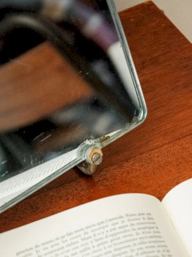 Georges, l'ancien miroir de chausseur en métal N°877