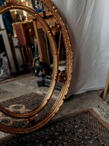 Georges, le grand miroir doré N°837