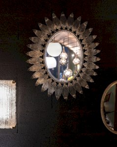 Georges, le miroir en métal N°660