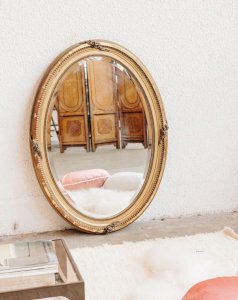 Georges, the gold oval mirror No. 225