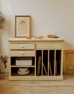 Gilbert, le buffet à casiers en bois N°583