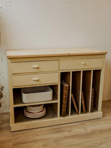 Gilbert, le buffet à casiers en bois N°583