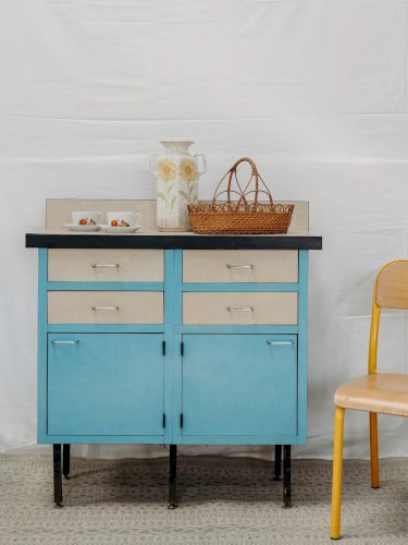 Gilbert, le buffet bleu en formica N°451