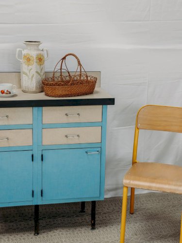 Gilbert, le buffet bleu en formica N°451