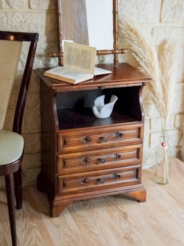 Gilbert, le buffet d'appoint en bois N°561