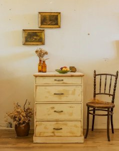 Gilbert, the wooden sideboard No. 471