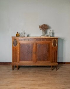Gilbert, the wooden sideboard No. 537
