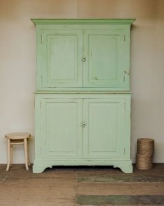 Gilbert, the wooden buffet No. 577