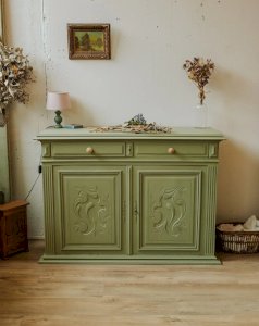 Gilbert, the wooden sideboard No. 585