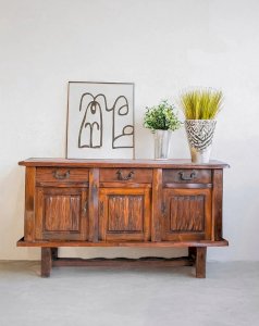 Gilbert, the carved wooden sideboard No. 195