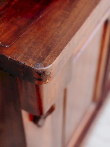 Gilbert, le buffet fin en bois foncé N°605