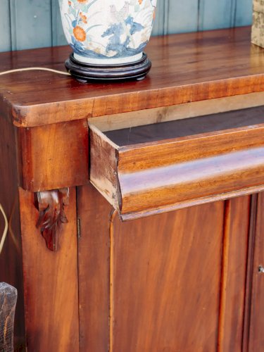 Gilbert, le buffet fin en bois foncé N°605