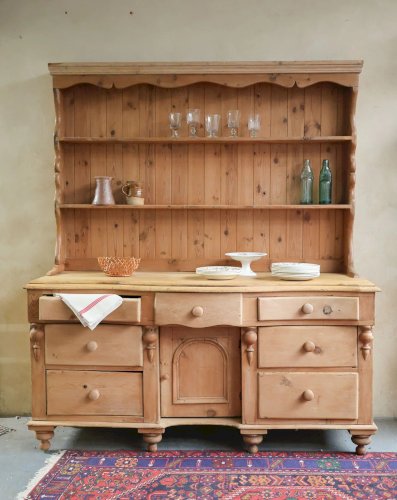 Gilbert, le grand buffet campagnard en pin N°687