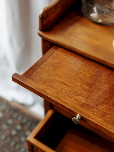 Gilbert, le meuble d'appoint en bois N°426