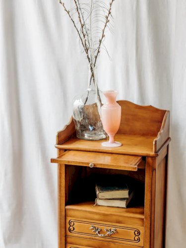 Gilbert, le meuble d'appoint en bois N°426