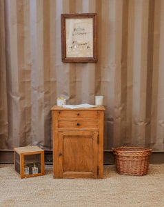 Gilbert, the little wooden jam maker No. 631