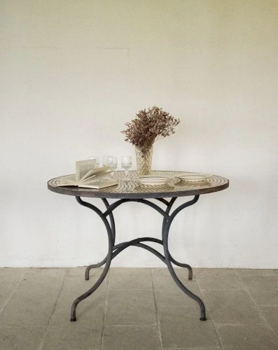 Gisèle, la table de jardin en fer N°221
