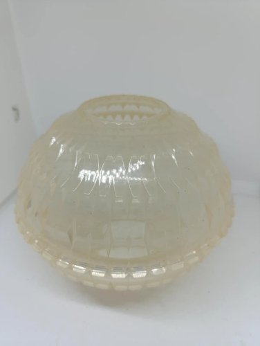 globe en plexiglass pour plafonnier  vintage en bon etat