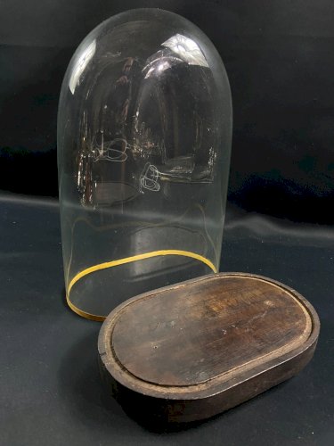 Globe XIXe en verre sur socle en bois noirci Napoléon III