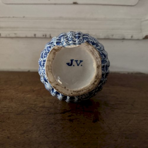 Gourde en faïence de Delft avec signature XVIIIe  M3640