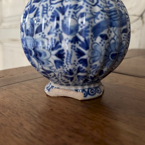 Gourde en faïence de Delft avec signature XVIIIe  M3640