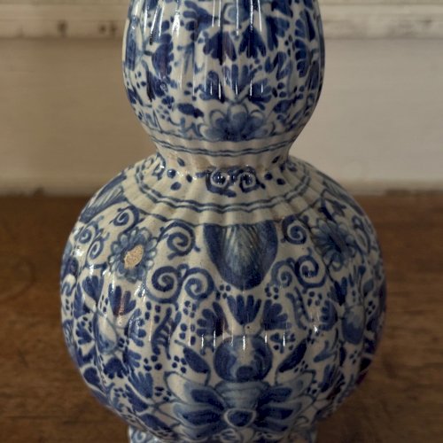 Gourde en faïence de Delft avec signature XVIIIe  M3640